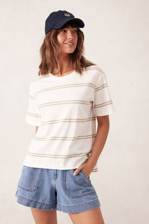 SLOUCHY SPLIT HEM TEE