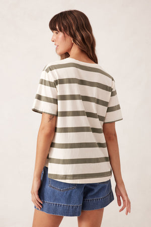 SLOUCHY SPLIT HEM TEE