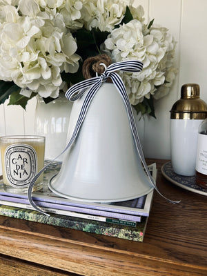 WHITE BELL